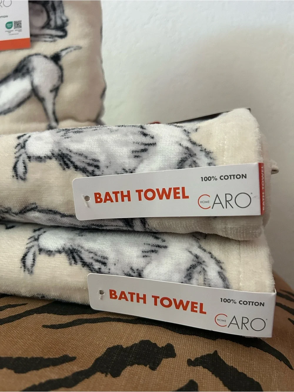 NEW CARO Home 4-Piece 100% Cotton Mixed Breed Dog Puppy Print Bath Towel Set